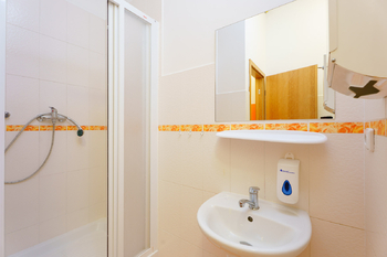 Pronájem obchodních prostor 155 m², Čelákovice