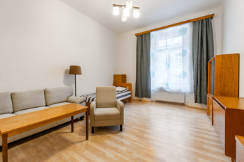 Pronájem bytu 1+1 v osobním vlastnictví 40 m², Praha 5 - Smíchov