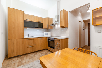 Pronájem bytu 1+1 v osobním vlastnictví 40 m², Praha 5 - Smíchov