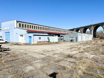 Prodej výrobních prostor 2491 m², Cheb