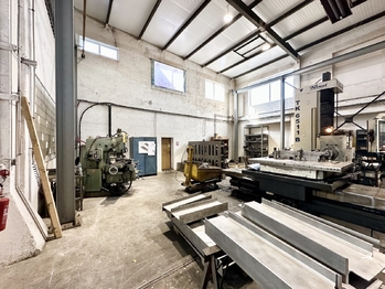 Prodej výrobních prostor 2491 m², Cheb
