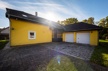 Prodej domu 220 m², Hvozdec