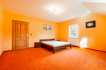 Prodej domu 220 m², Hvozdec