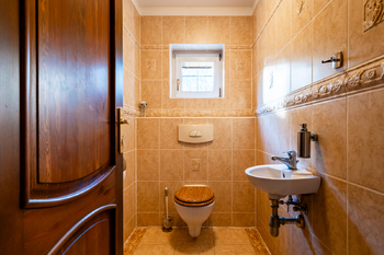 Prodej domu 220 m², Hvozdec