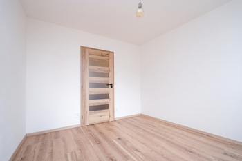 pokoj/pracovna - Pronájem bytu 3+kk v osobním vlastnictví 67 m², Praha 4 - Braník