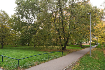 okolí domu - Pronájem bytu 3+kk v osobním vlastnictví 67 m², Praha 4 - Braník