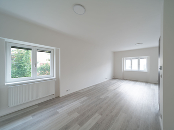 Pronájem bytu 2+kk v osobním vlastnictví 70 m², Praha 8 - Libeň