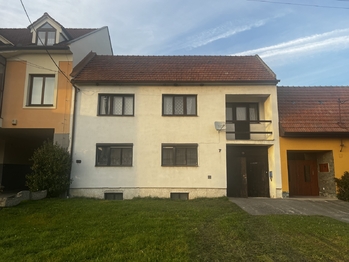 Prodej domu 150 m², Záhorovice
