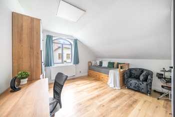 RD Květnice - pokoj - Prodej domu 190 m², Květnice