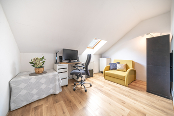 RD Květnice - pokoj - Prodej domu 190 m², Květnice