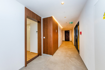 dům - Prodej bytu 2+kk v osobním vlastnictví 53 m², Praha 5 - Radlice