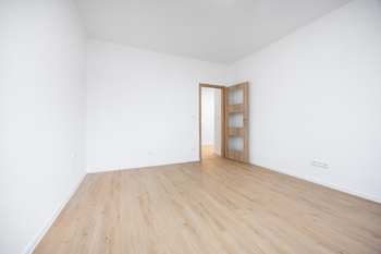 Ložnice - Prodej bytu 2+1 v osobním vlastnictví 73 m², Plzeň