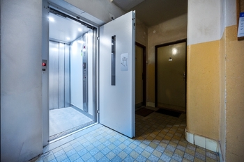 Nový výtah - Prodej bytu 2+1 v osobním vlastnictví 73 m², Plzeň