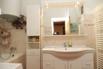 Koupelna - Prodej bytu 2+1 v osobním vlastnictví 82 m², Mariánské Lázně