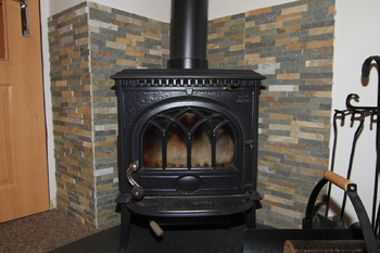 Krbová kamna Jotul - Prodej bytu 2+1 v osobním vlastnictví 82 m², Mariánské Lázně