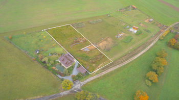 Prodej pozemku 3002 m², Úsuší