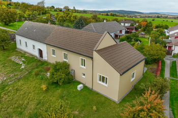 Prodej domu 210 m², Bílá Lhota