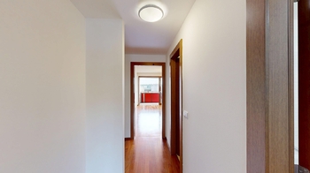 chodba - Prodej bytu 1+1 v osobním vlastnictví 55 m², Praha 9 - Vysočany