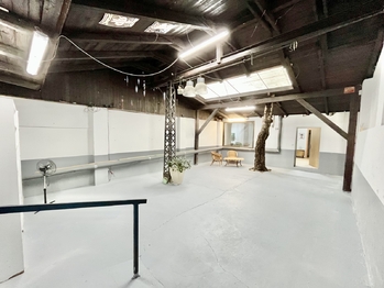 Pronájem obchodních prostor 100 m², Praha 8 - Kobylisy