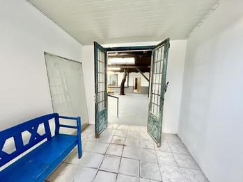 Pronájem obchodních prostor 100 m², Praha 8 - Kobylisy