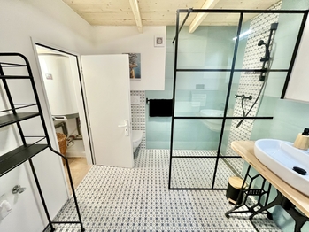 Pronájem obchodních prostor 100 m², Praha 8 - Kobylisy