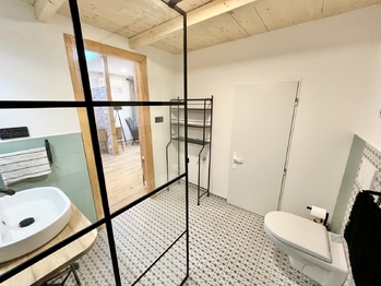 Pronájem obchodních prostor 100 m², Praha 8 - Kobylisy
