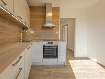 Prodej bytu 3+1 v osobním vlastnictví 72 m², Hradec Králové