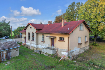 Prodej domu 370 m², Luštěnice
