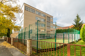 Škola v přímé blízkosti - Prodej bytu 2+kk v osobním vlastnictví 59 m², Praha 9 - Vysočany
