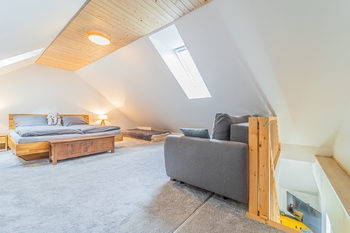 Mezonet - Prodej bytu 2+kk v osobním vlastnictví 67 m², Pernink