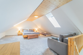 Mezonet - Prodej bytu 2+kk v osobním vlastnictví 67 m², Pernink