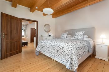 Prodej domu 470 m², Závada