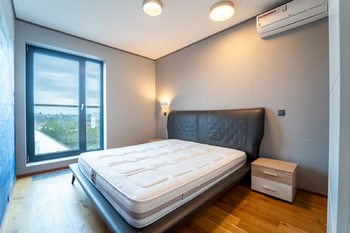 Pronájem bytu 3+kk v osobním vlastnictví 2800 m², Praha 5 - Hlubočepy