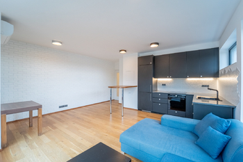 Pronájem bytu 3+kk v osobním vlastnictví 2800 m², Praha 5 - Hlubočepy