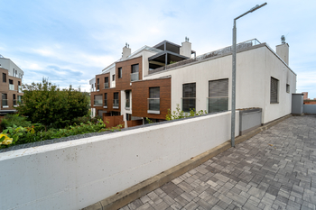 Pronájem bytu 3+kk v osobním vlastnictví 2800 m², Praha 5 - Hlubočepy