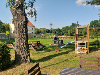 hřiště - Prodej domu 117 m², Ročov
