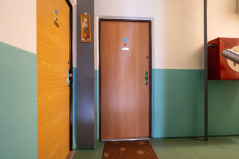 Vchod od bytu - Prodej bytu 1+1 v osobním vlastnictví 35 m², Ústí nad Labem