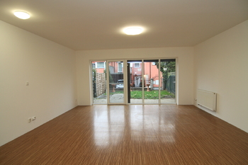 Obývací pokoj s kuchyňským koutem - Pronájem domu 150 m², Karlovy Vary