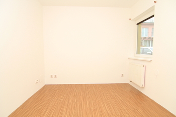 pokoj v přízemí - Pronájem domu 150 m², Karlovy Vary