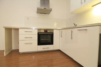 kuchyňská linka - Pronájem domu 150 m², Karlovy Vary