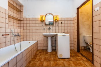 Prodej RD Červený Újezd_koupelna - Prodej domu 88 m², Červený Újezd