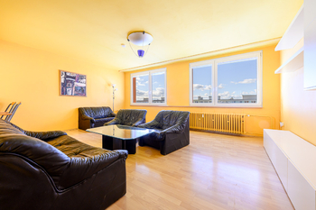 Obývací pokoj - Pronájem bytu 3+1 v osobním vlastnictví 69 m², Praha 4 - Krč