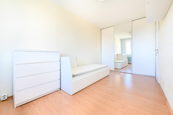 Ložnice 2 - Pronájem bytu 3+1 v osobním vlastnictví 69 m², Praha 4 - Krč