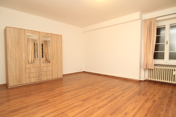 Pokoj - Pronájem bytu 1+1 v osobním vlastnictví 45 m², Karlovy Vary