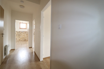 Chodba - Pronájem bytu 3+kk v osobním vlastnictví 95 m², Praha 5 - Zličín