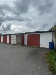 Pronájem garáže 20 m², Třeboň