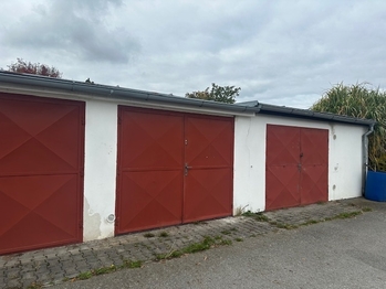 Pronájem garáže 20 m², Třeboň