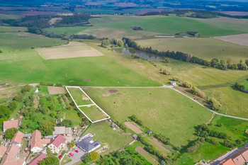 Prodej pozemku 2650 m², Chlístov