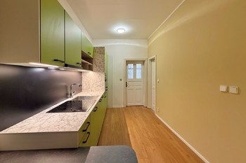Pronájem bytu 2+1 v osobním vlastnictví 67 m², Praha 2 - Nové Město