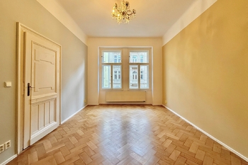 Pronájem bytu 2+1 v osobním vlastnictví 67 m², Praha 2 - Nové Město